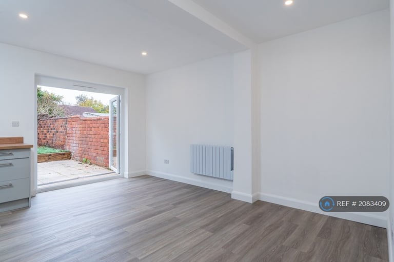 3 bedroom house in Hill Lane, Southampton, SO15 (3 bed) (#2083409)