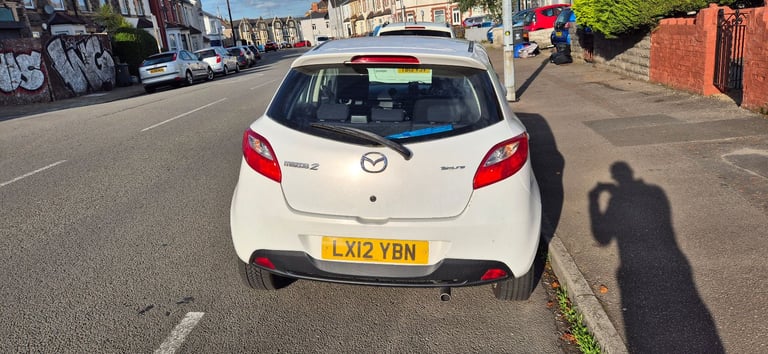 Mazda, 2, Hatchback, 2012, Manual, 1349 (cc), 5 doors