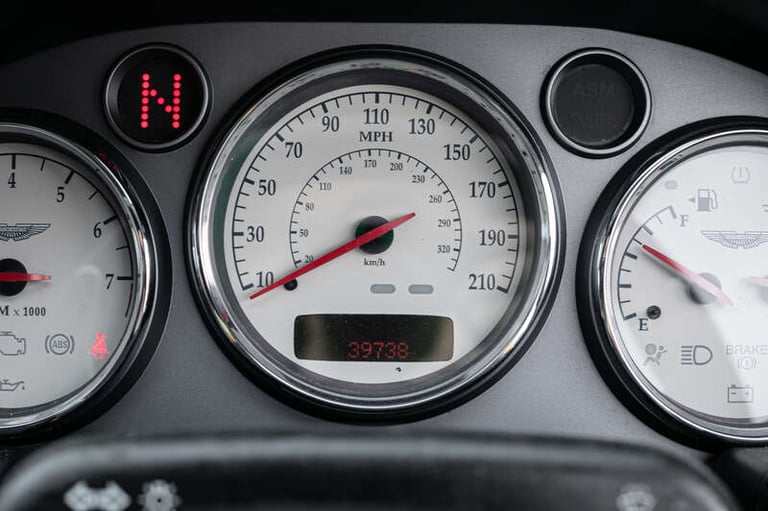2002 Aston Martin Vanquish 2 + 2 COUPE PETROL Automatic