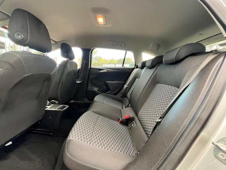 2016 Vauxhall Astra 1.6 CDTi ecoFLEX Design Sports Tourer Euro 6 (s/s) 5dr ESTATE Diesel Manual