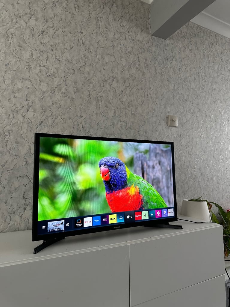 image for 32” Samsung Hd Ready Smart Tv 