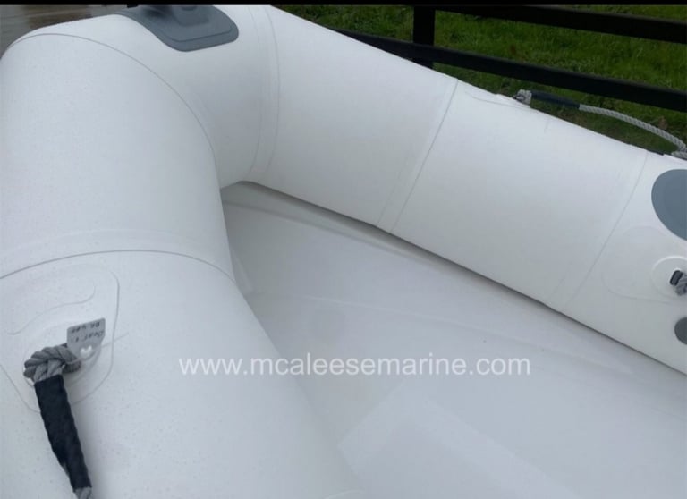 Vanguard DR400 4.0m Rib Boat &Console Only