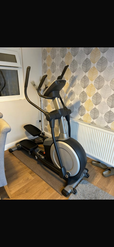 Cross Trainer NordicTrack e7.2