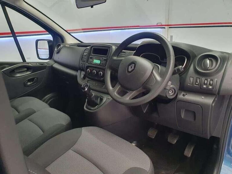 2021 Renault Trafic 2.0 dCi ENERGY SL28 Business 7 Seats 5dr MPV Diesel Manual