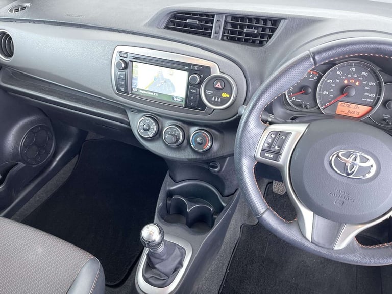 2012 Toyota Yaris 1.3 Yaris SR VVT-i 5dr Hatchback Petrol Manual