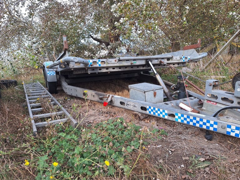 Brain james tilt bed car trailer