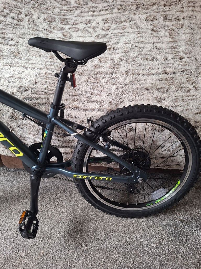 Carrera Blast junior mountain 20 inch wheels 7 speed as new currently £315 in Halfords 