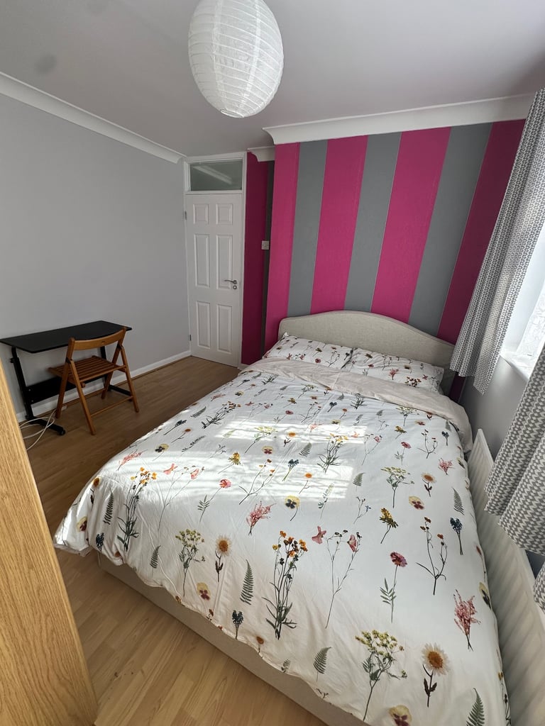 (Bills Included) Spacious Double Room to Rent in Hornchurch 