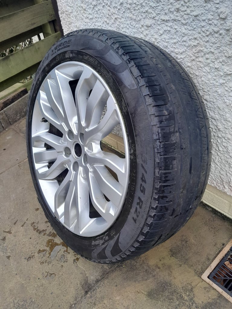 Range Rover Sport 2017 Alloy and tyre