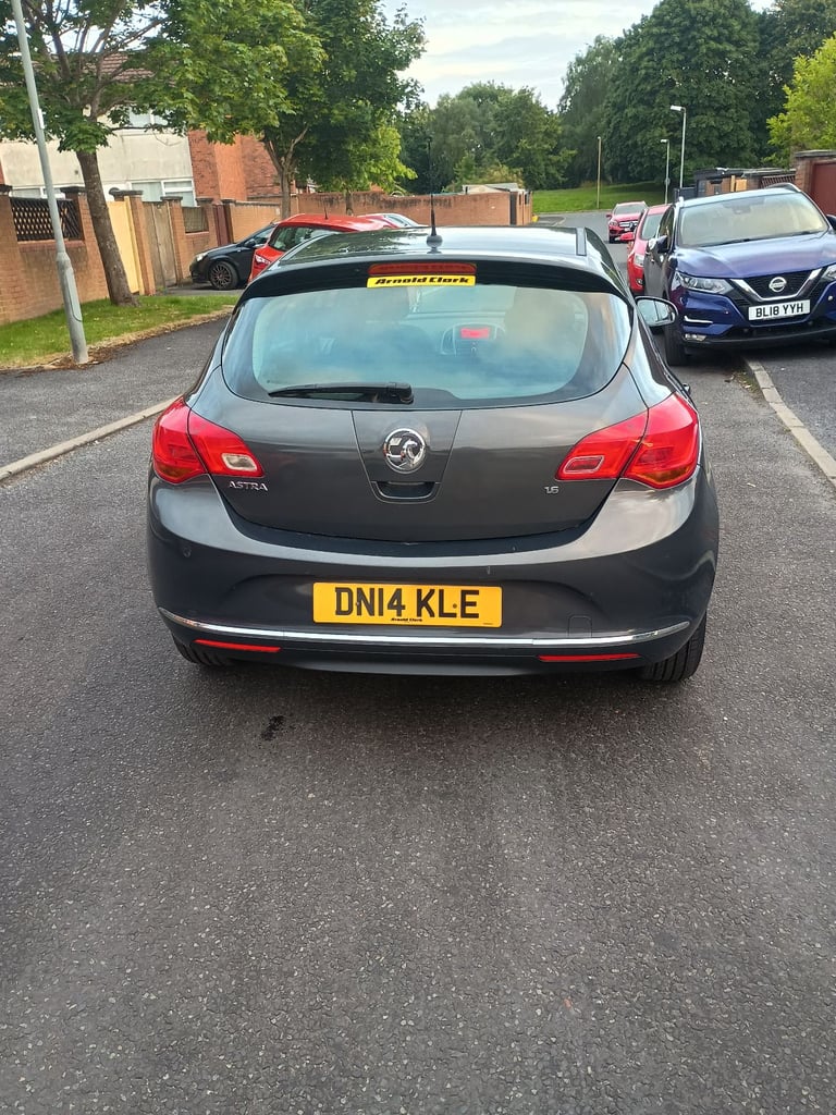 Vauxhall, ASTRA, Hatchback, 2014, Manual, 1598 (cc), 5 doors