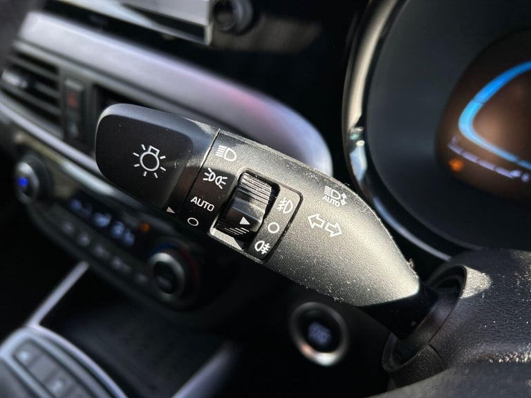 2024 Hyundai i10 1.0 Premium Hatchback 5dr Petrol Auto Euro 6 (s/s) (63 ps) Hatchback PETROL Auto...