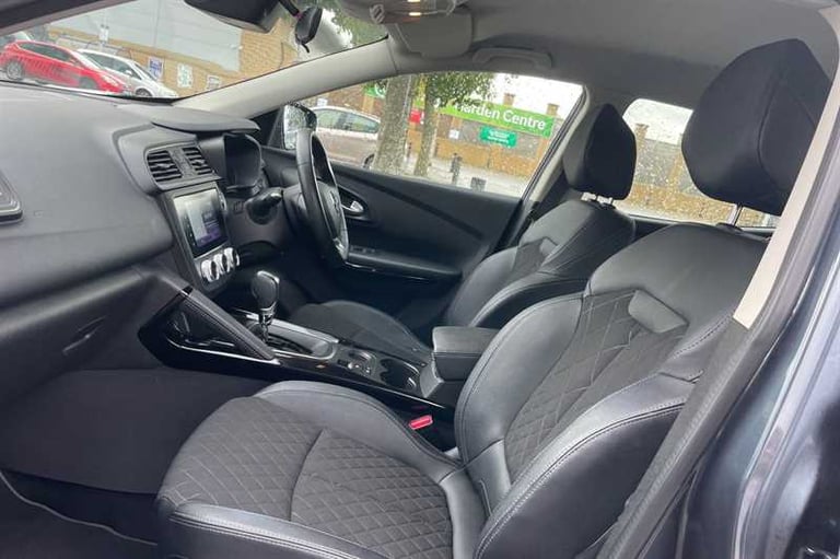 2019 Renault Kadjar 1.3 TCe Iconic SUV 5dr Petrol EDC Euro 6 (s/s) (140 ps) SUV Petrol Automatic
