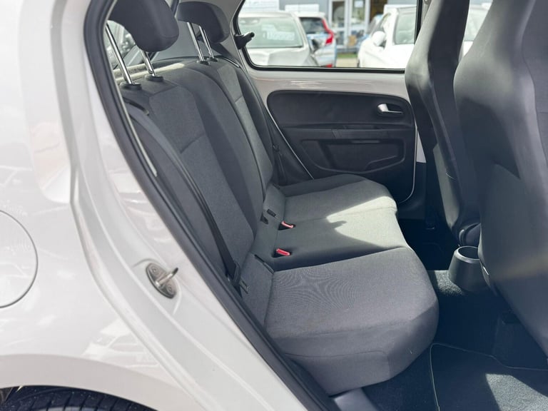 2014 Volkswagen up! 1.0 Move up! Hatchback 5dr Petrol ASG Euro 5 (60 ps) HATCHBACK Petrol Automatic