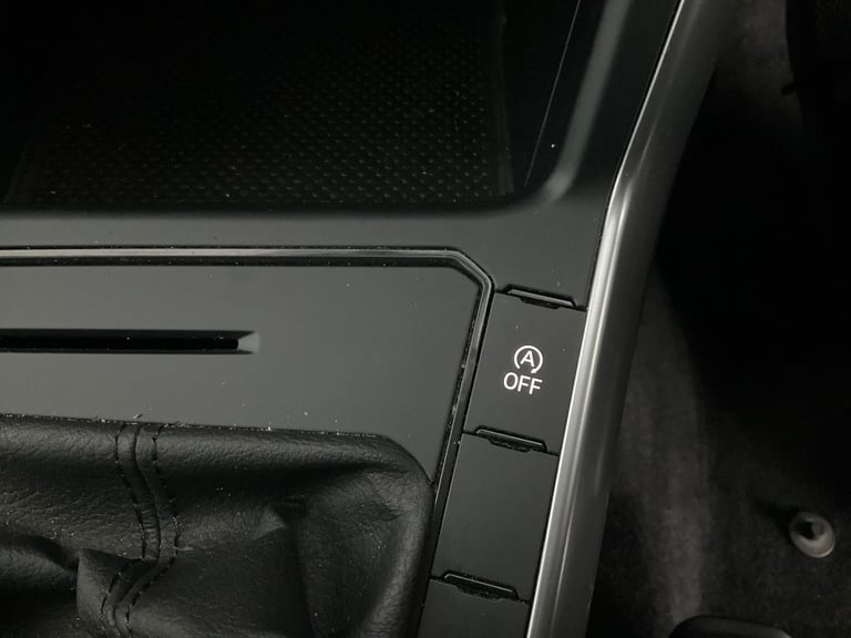 2022 Volkswagen Polo 1.0 TSI Life Hatchback 5dr Petrol Manual Euro 6 (s/s) (95 ps) - LIGHT AND S ...