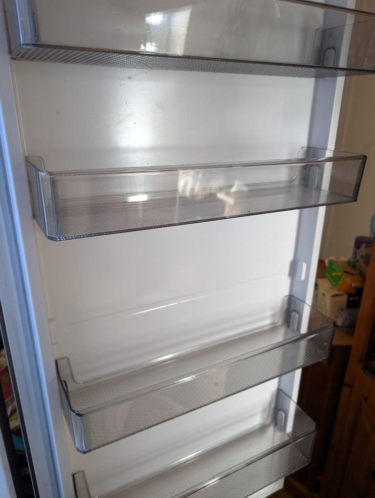image for Samsung Smart Fridge Freezer - Barely used - current retail £1000+ RL38c776ASR