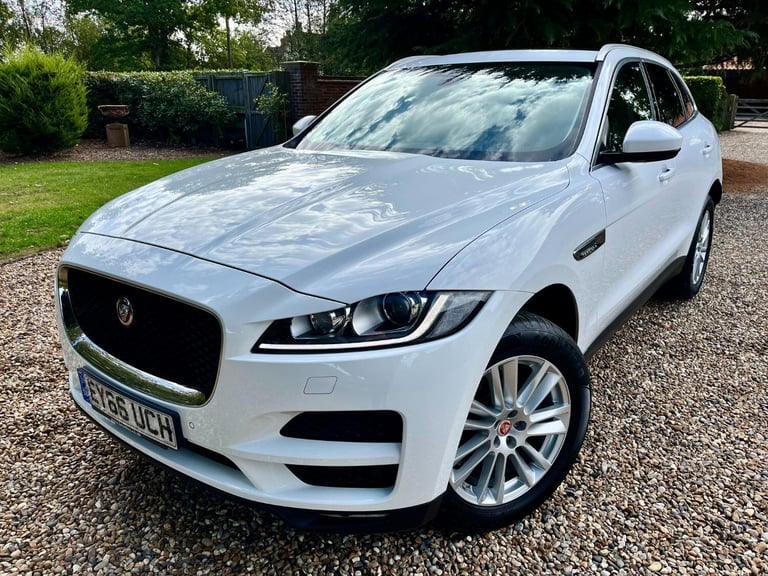 JAGUAR F-PACE 2.0 D180 Portfolio 2016