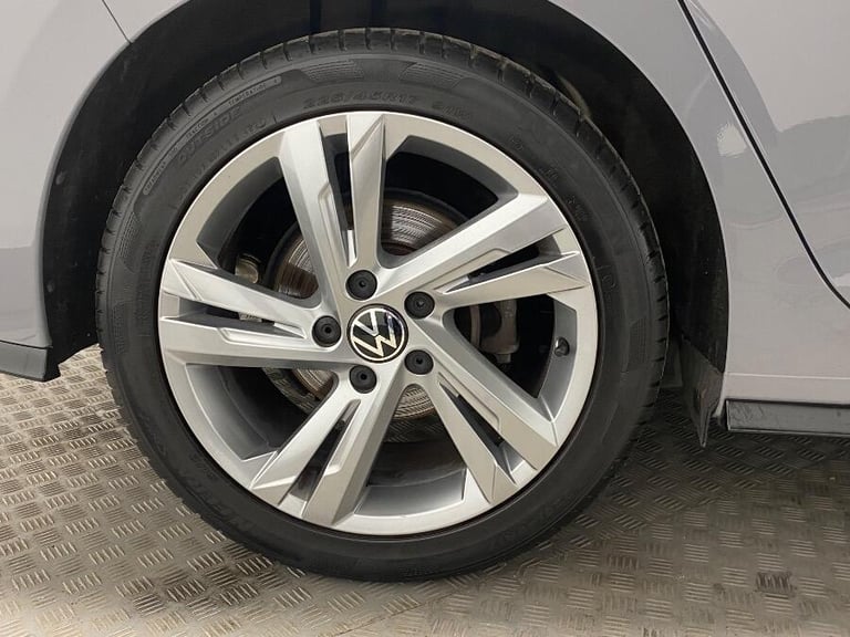 2022 Volkswagen Golf 1.5 Tsi R Line Hatchback 5dr Petrol Manual Euro 6 (s/s) (150 Ps) HATCHBACK P...