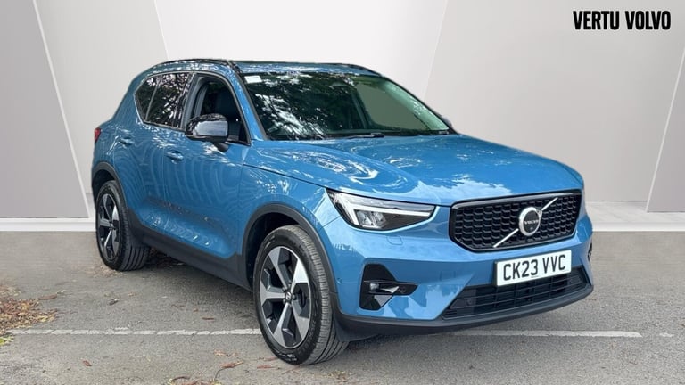 image for 2023 Volvo XC40 2.0 B4P Ultimate Dark 5dr Auto Petrol Estate Estate Petrol Automatic
