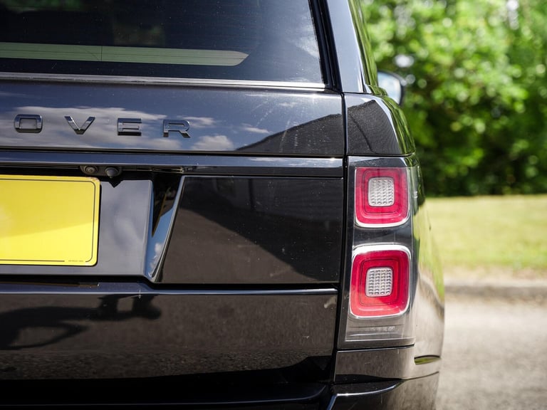  Land Rover Range Rover 5.0 P525 V8 Autobiography Auto 4WD Euro 6 (s/s) 5dr Petrol Automatic