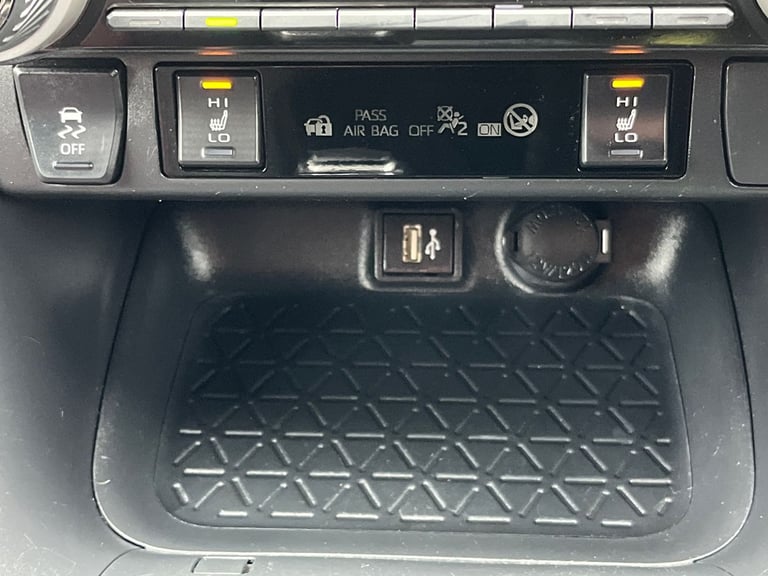  Suzuki Across 2.5 18.1kwh Suv 5dr Petrol Plug In Hybrid E CVT 4wd Euro 6 s/s