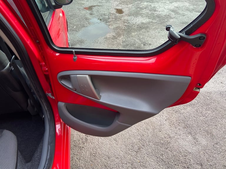 2009 Toyota Aygo 1.0 VVT-i + Hatchback 5dr Petrol Manual Euro 4 (67 bhp)