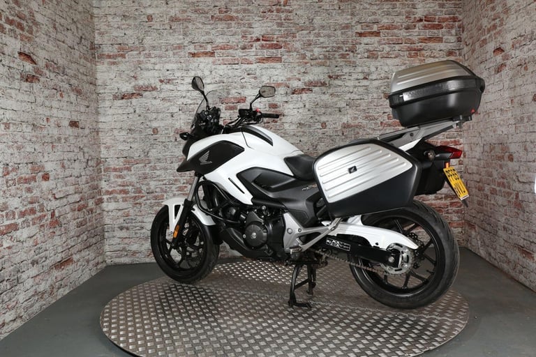 HONDA NC750X - 2016 Petrol Automatic in White