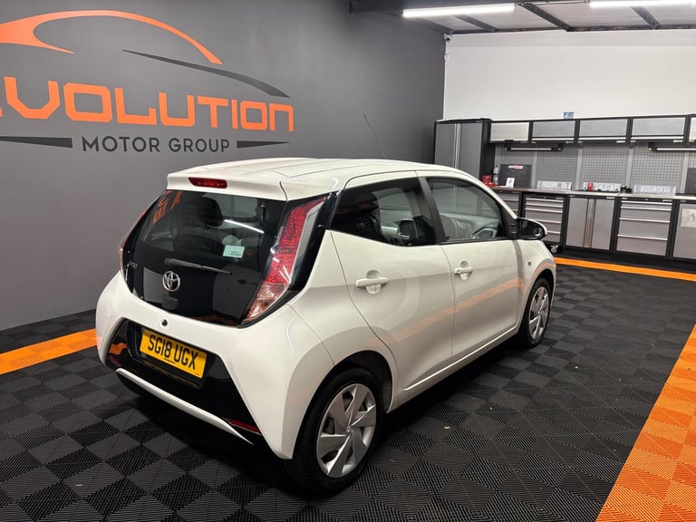 2018 Toyota AYGO 1.0 VVT-i X-Play 5dr HATCHBACK Petrol Manual