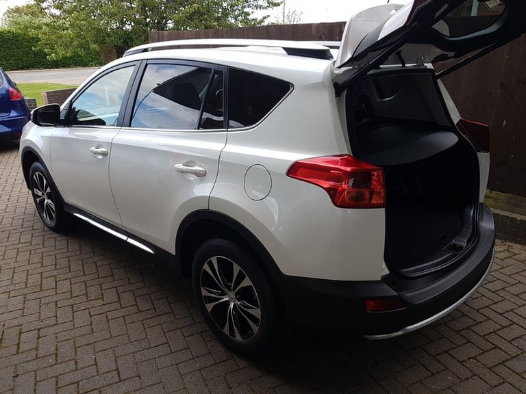 Toyota RAV4 D-4D INVINCIBLE AWD