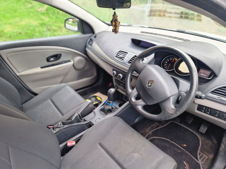 Renault, MEGANE, Hatchback, 2011, Manual, 1598 (cc),5 doors - Image 6
