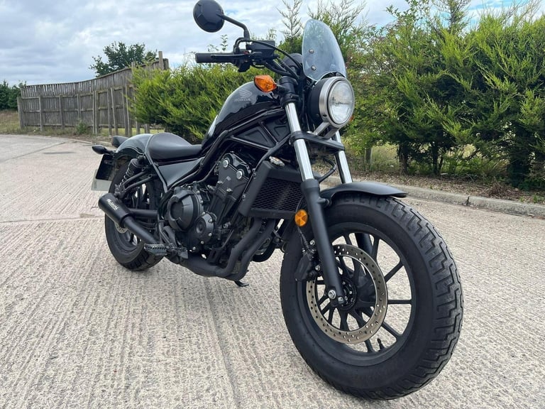 2017 17 HONDA CMX 500 A-X REBEL CMX500 CRUISER BOBBER 4k MILES ONLY NEW MOT