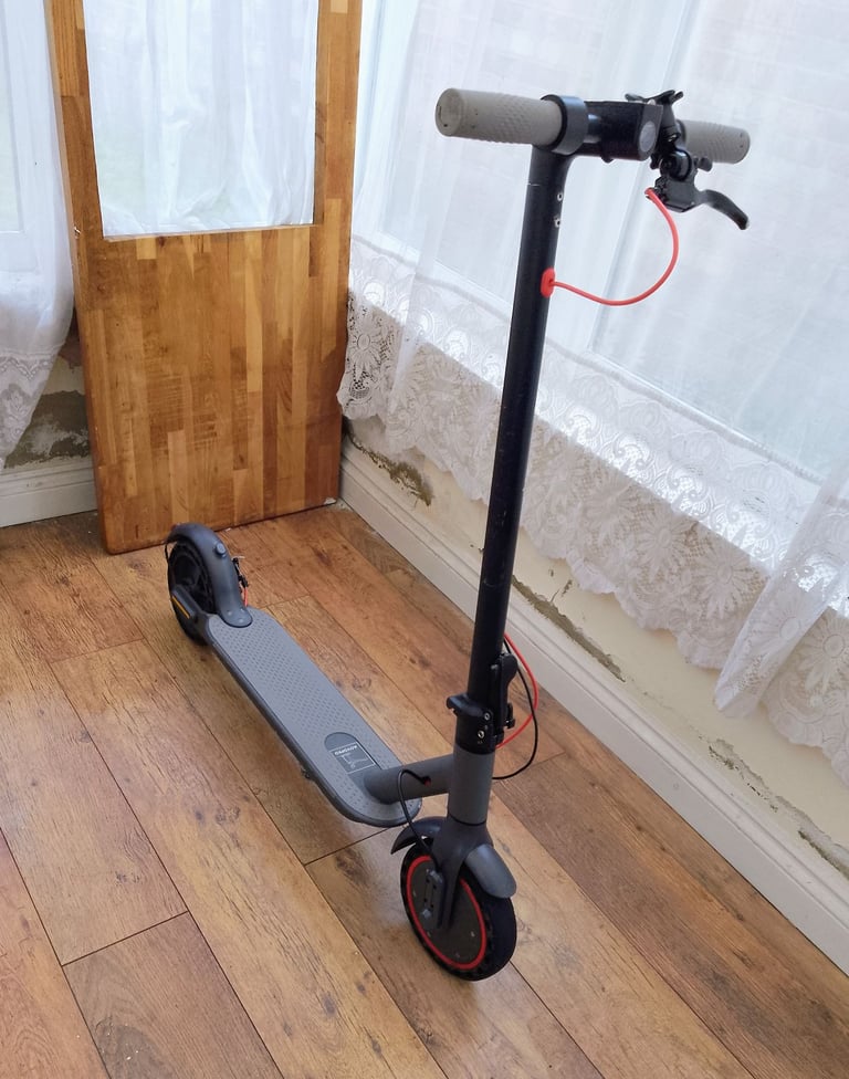 image for TUYA 80 Folding E-scooter 