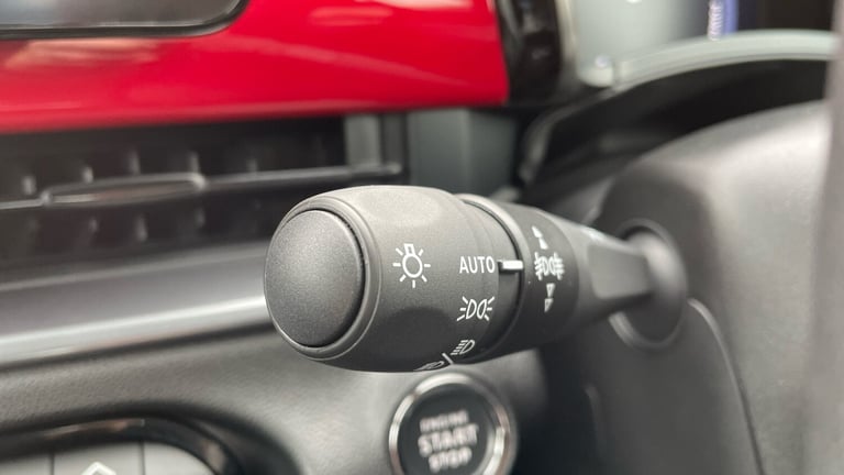 2025 Fiat 600 1.2 MHEV SUV 5dr Petrol Hybrid e-DCT Euro 6 (s/s) (100 ps) SUV Hybrid Automatic