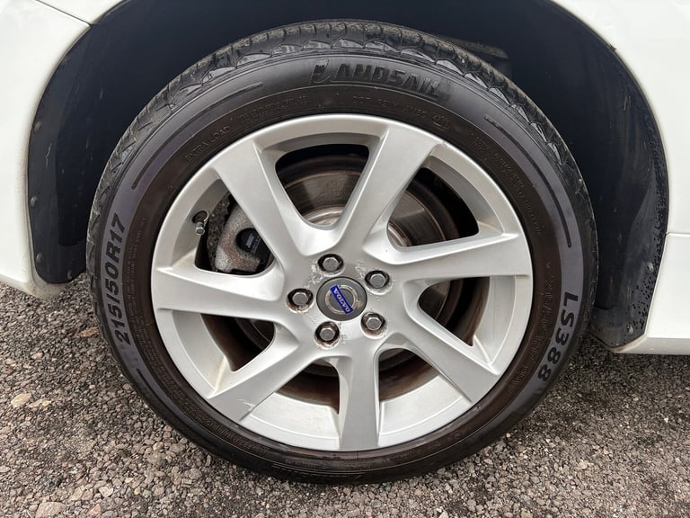 2014 Volvo V60 D4 [181] SE Lux Nav 5dr ESTATE DIESEL Manual