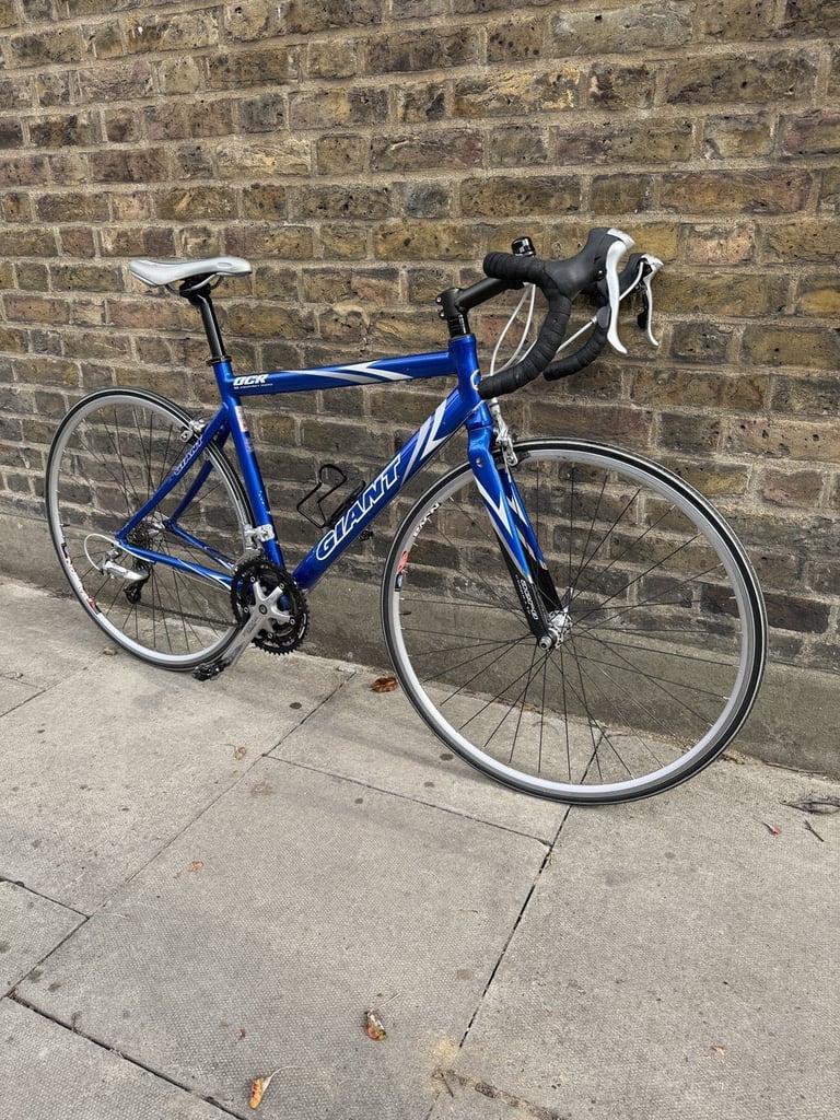 Giant Bike - Size Medium - Free delivery