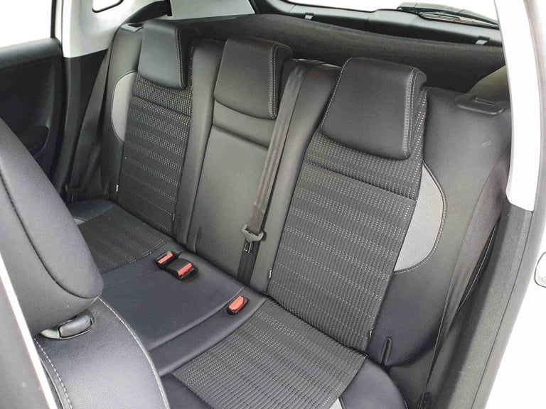 2015 Peugeot 2008 1.2 PureTech Allure 5dr Estate Petrol Manual