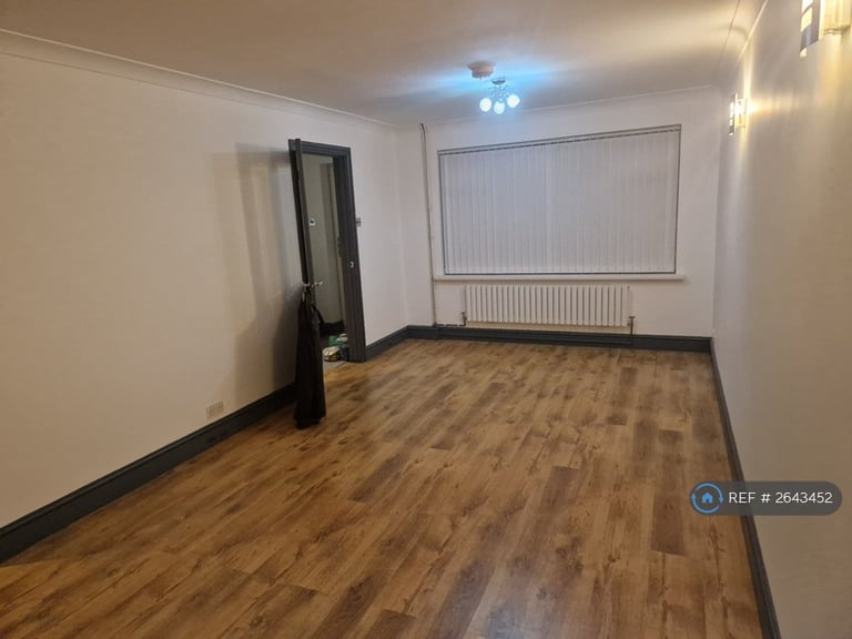 image for 3 bedroom house in Highfield Gorseinon, Swansea, SA4 (3 bed) (#2643452)