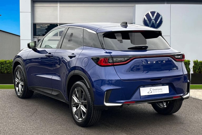 2024 Lexus LBX 1.5 VVT-iE Takumi SUV 5dr Petrol Hybrid E-CVT Euro 6 (s/s) (136 ps) SUV PETROL/ELE...