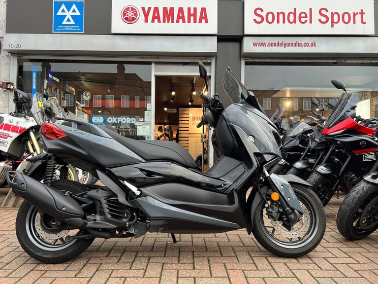 Yamaha X-Max 125 Tech Max