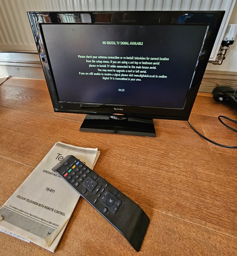 Technika 19" Digital LCD TV 