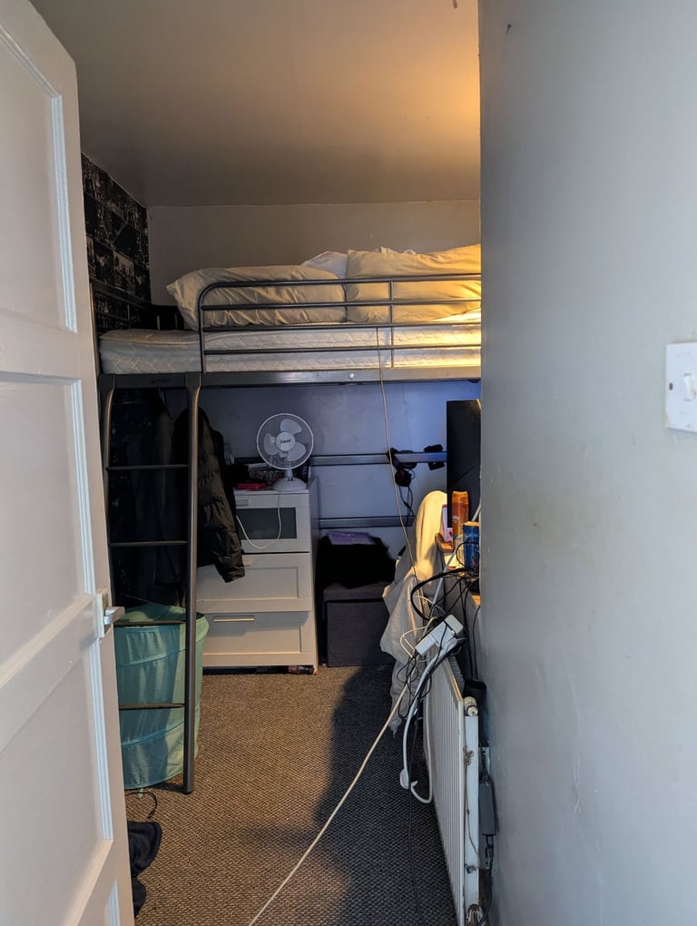 3 bedroom house hucknall