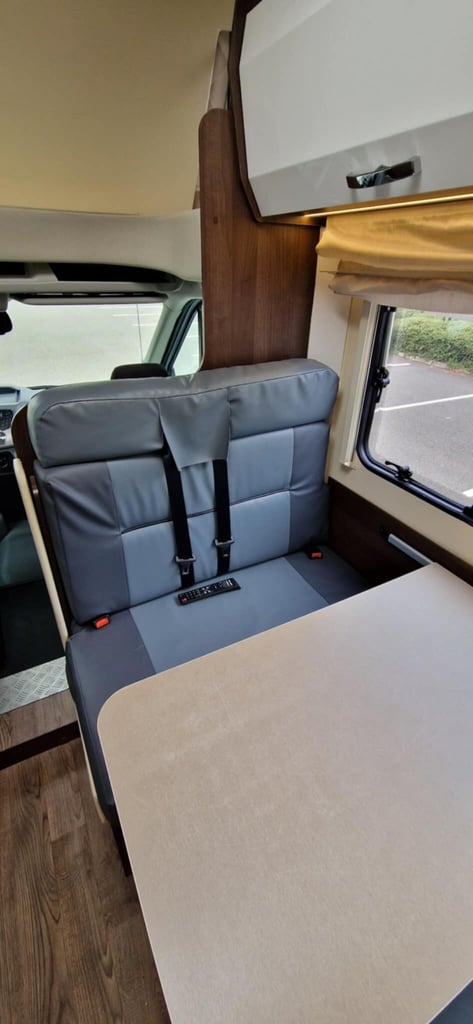 2018 FORD 2.0 ROLLER TEAM ZEFIRO 675 MOTORHOME 6 BERTH 6 BELT 3500kg 13K MILES