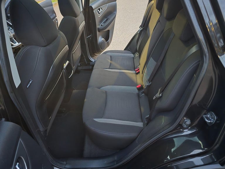 2018 Nissan Qashqai 1.5 dCi N-Connecta SUV 5dr Diesel Manual Euro 6 (s/s) (115 ps) HATCHBACK Dies...