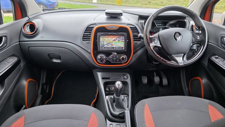 Renault, CAPTUR, Hatchback, 2015, Manual, 1461 (cc), 5 doors