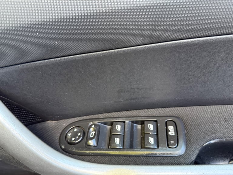 Peugeot, 308, £20 Year Tax, Economy Model (cc), 5 doors
