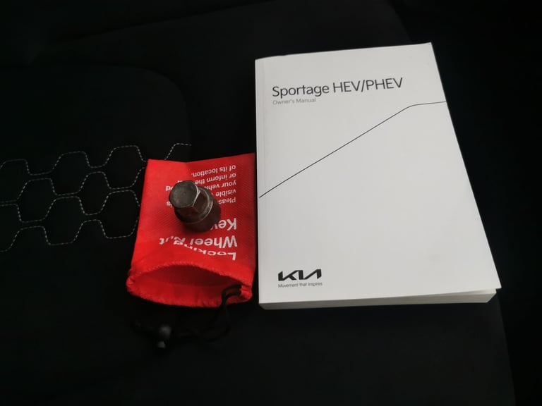 2022 Kia Sportage 1.6 T-GDi 13.8kWh GT-Line SUV 5dr Petrol Plug-in Hybrid Auto AWD Euro 6 (s/ Suv...