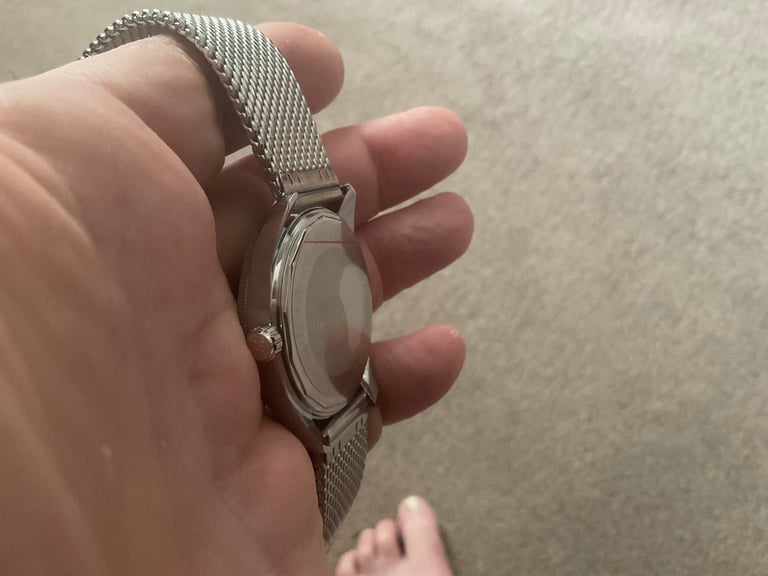 Man’s new watch silver