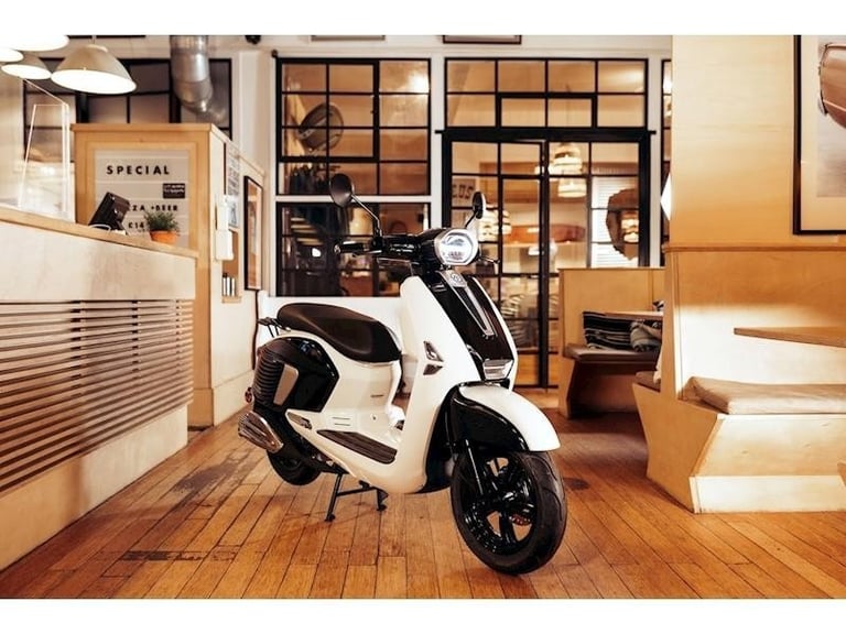 AJS Barletta [Phone number removed]Scooter 