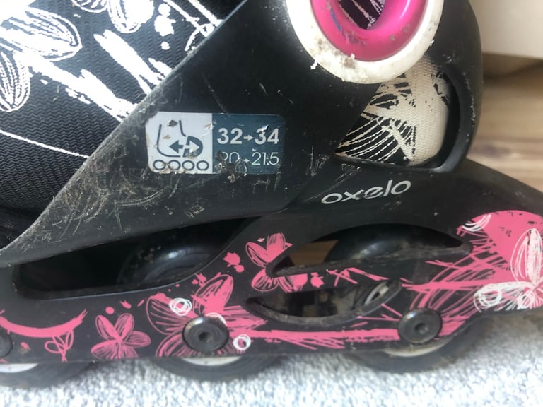 Roller blades size 32-34