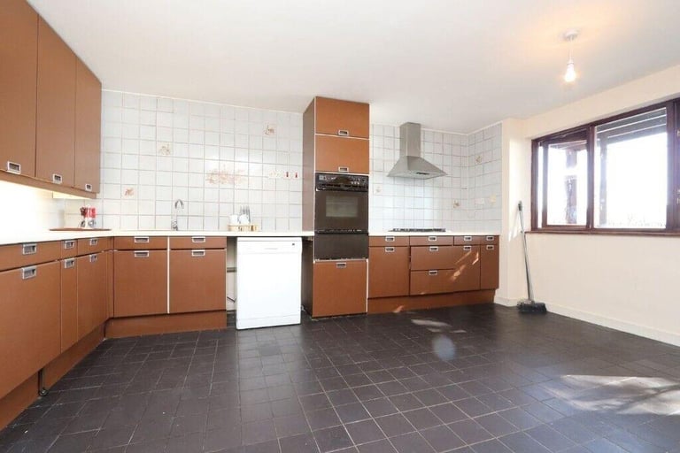 Canary Wharf Double Room Available now 0 deposit available