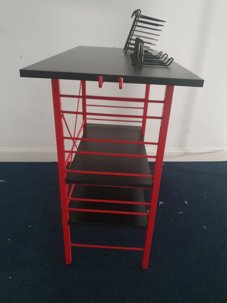 Gaming desk